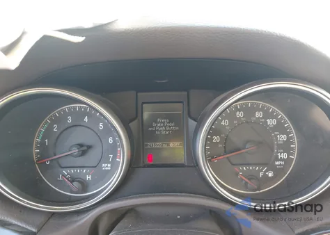 2011 Jeep Grand Cherokee Laredo из США, поврежденный, VIN 1J4RR4GG4BC561966